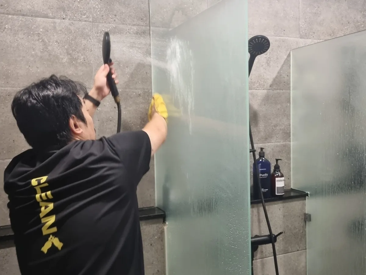 구례군 문척면 건물 세면대·파우더룸 바닥 위생청소 사례 - 행진크린