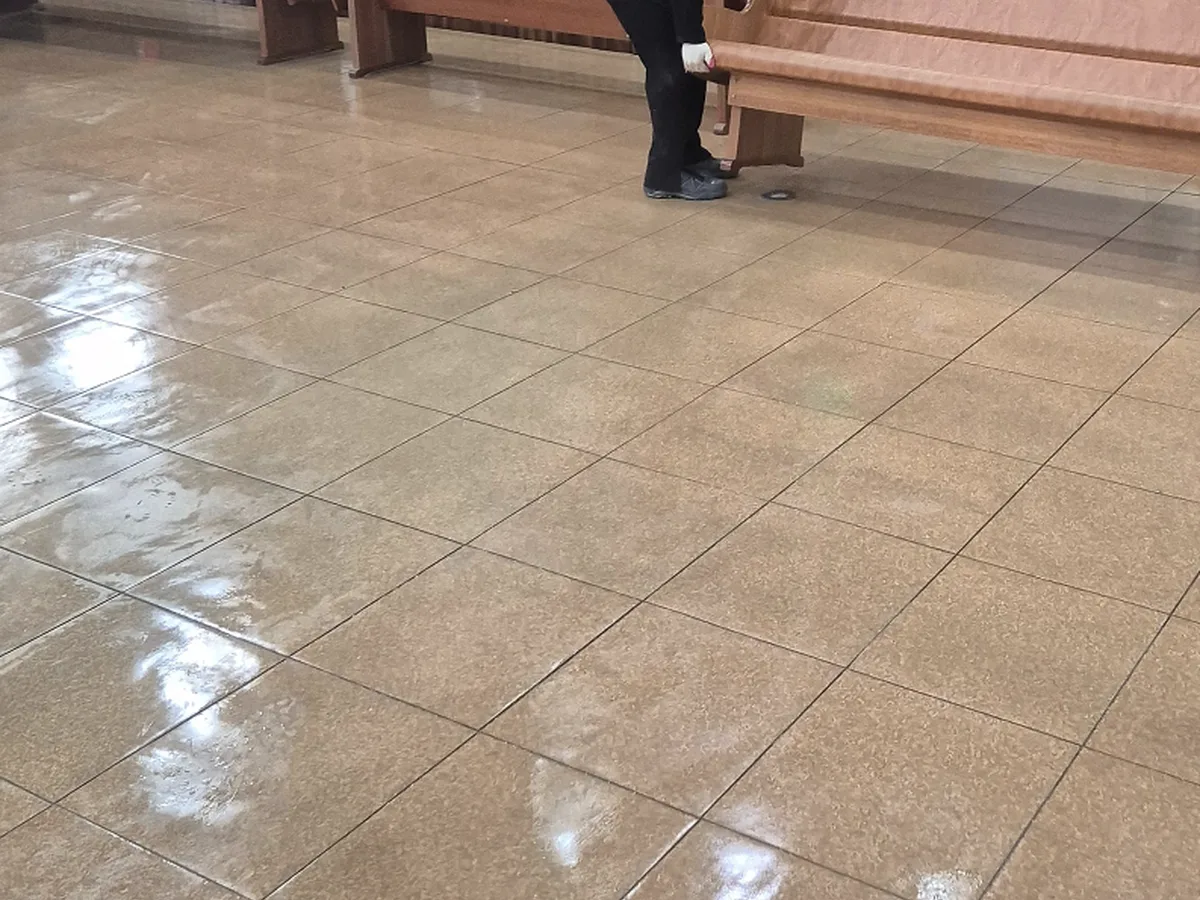 장흥군 부산면 예배당 방송실 장비 주변 정밀 위생청소 사례 - 행진크린
