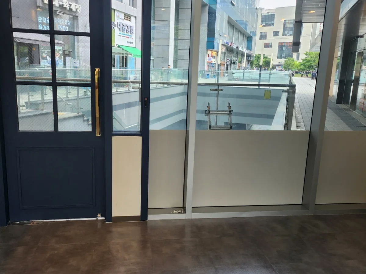광양시 봉강면 사무실 마감재 파티션 구역 위생청소 사례 - 행진크린